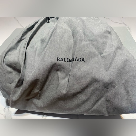 Balenciaga SZ 43E/10US Men’s Pool Slide Smooth Rubber Logo in Orange/Black - Picture 9 of 9